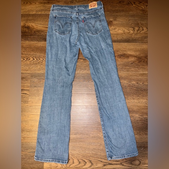 Levi’s Classic Bootcut Light Wash Denim Jean Size 12 32” Inseam - Picture 3 of 5